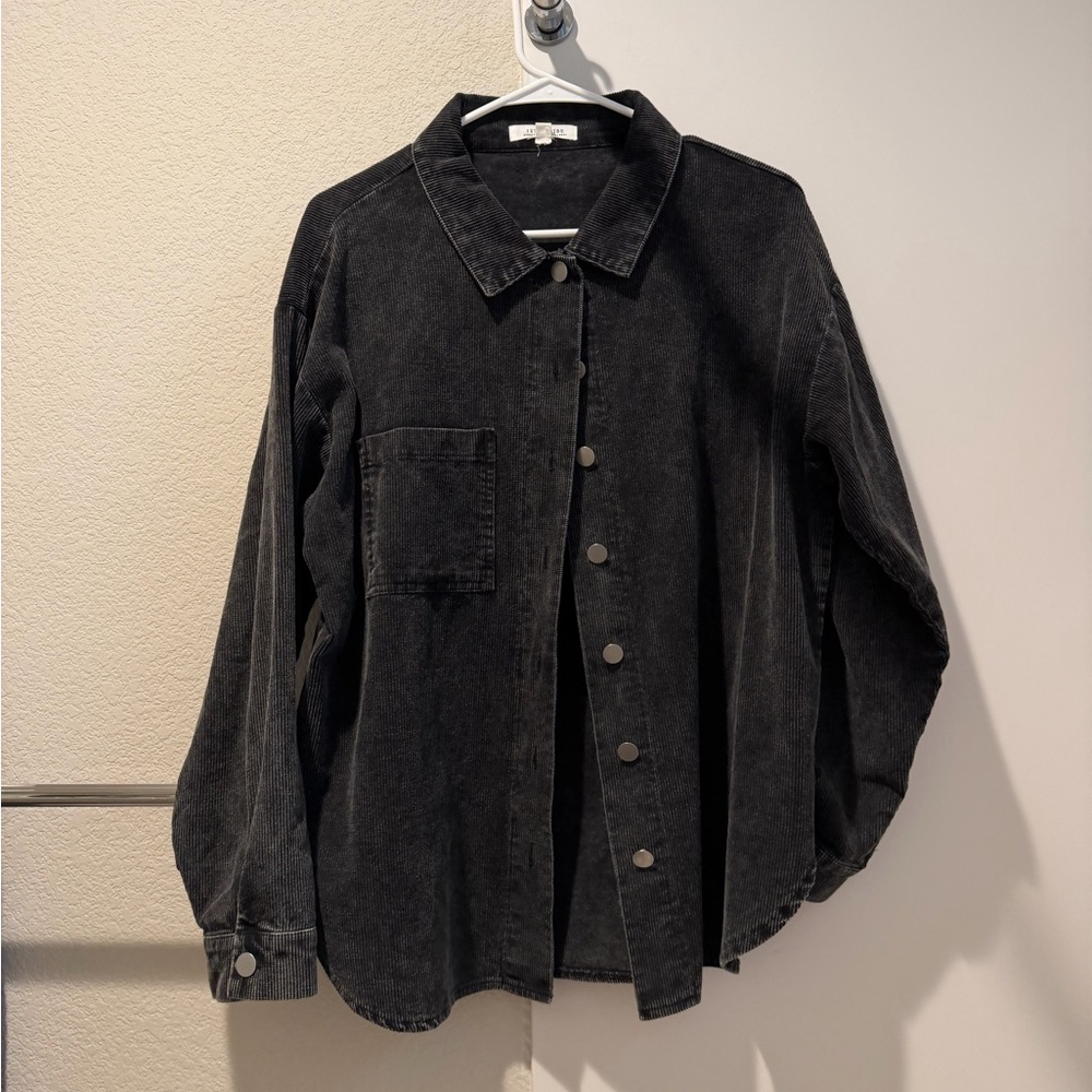 12th tribe button-up shirt size small 
Worn once